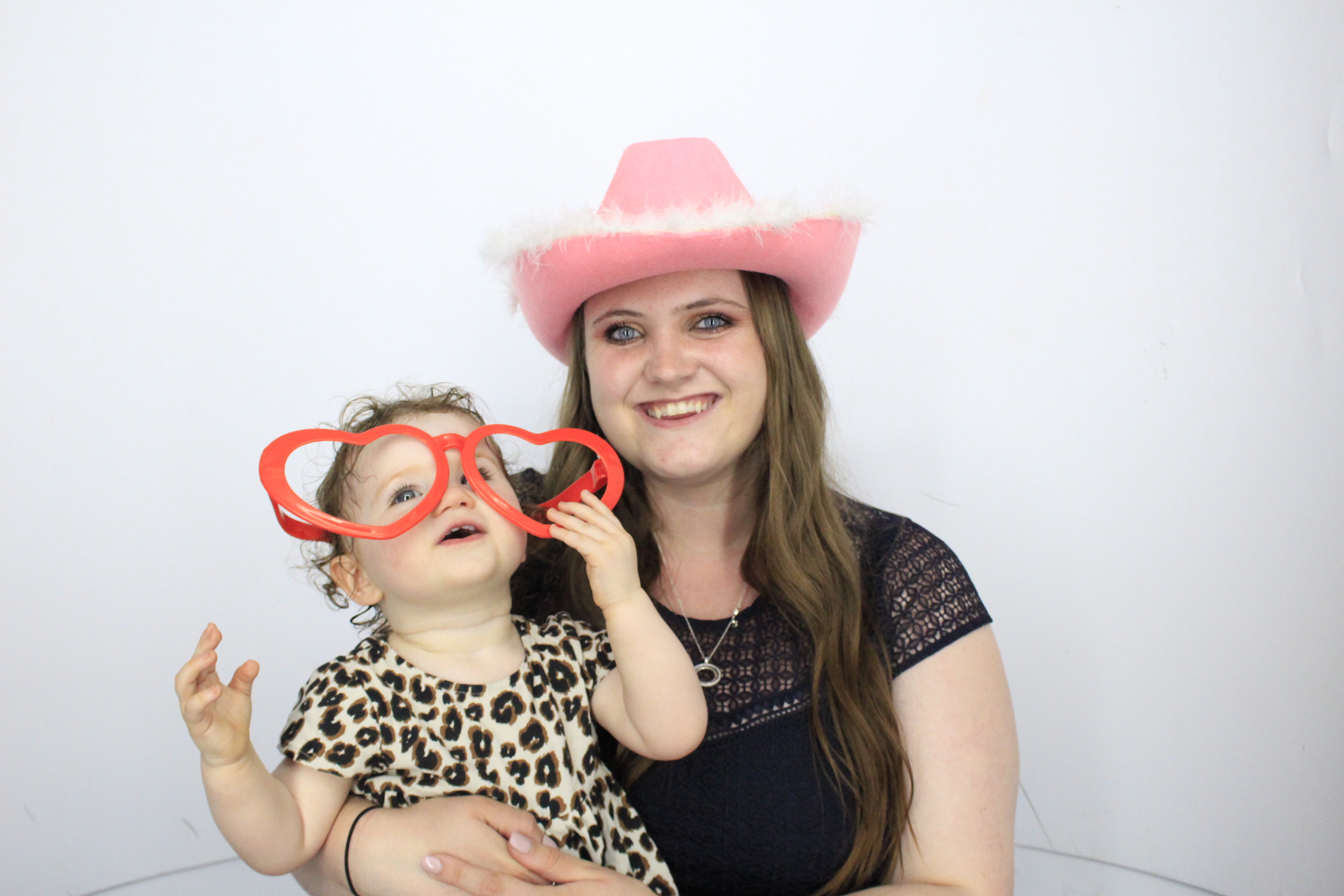 Matthew and Bethany’s Wedding | View more photos from the event at gallery.myphotoboothexperience.co.uk/u/MyPhotoBoothExperienceLtd/Matthew-and-Bethany’s-Wedding
